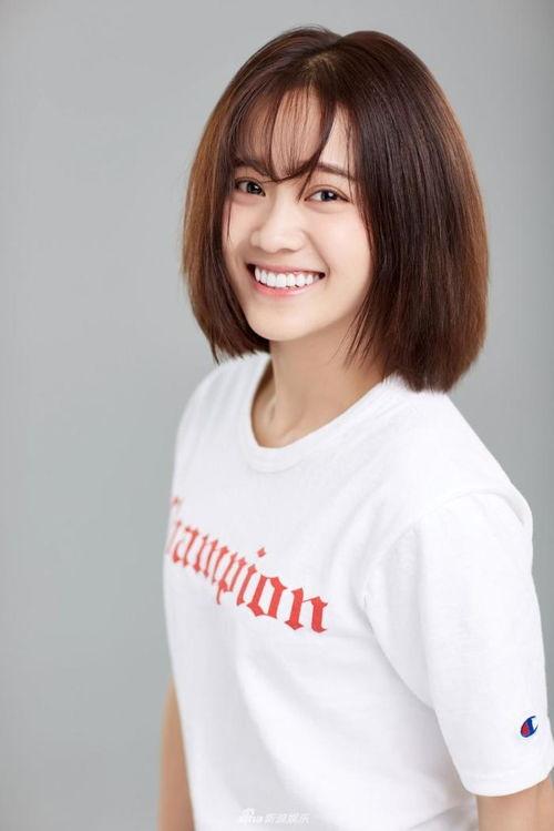 娱乐吃瓜女艺人定位歌手,娱乐界吃瓜女艺人跨界变身魅力歌手